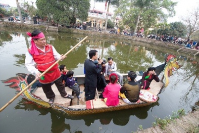 Lễ hội đầu năm đừng vì a dua